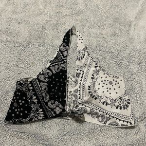 Tie front, halter top handkerchief top, size M